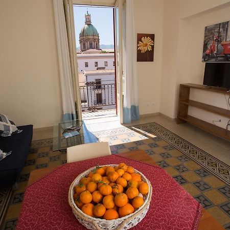 Massimissimo Apartment Palermo Bagian luar foto
